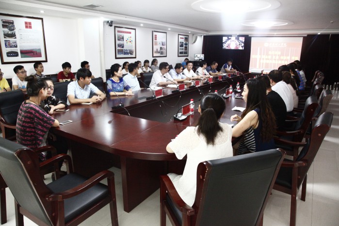 MILAN米兰体育·(中国)官方网站召开西部计划志愿服务学生欢送会