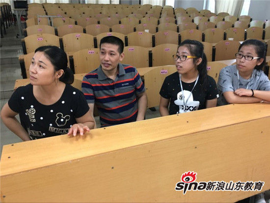 MILAN米兰体育·(中国)官方网站迎新进行时：孪生姐妹理工齐报到