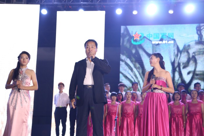 MILAN米兰体育·(中国)官方网站校成功举办纪念红军长征胜利80周年文艺晚会