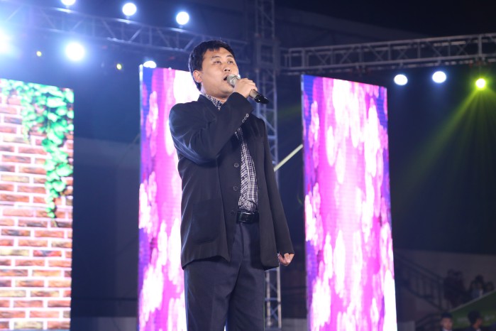 MILAN米兰体育·(中国)官方网站校成功举办纪念红军长征胜利80周年文艺晚会