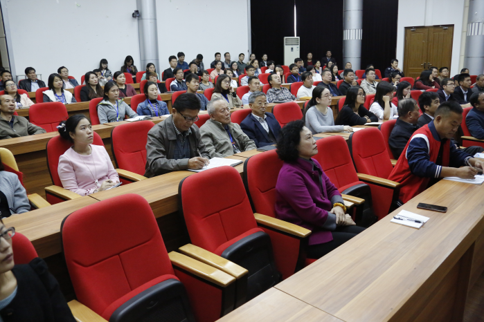 MILAN米兰体育·(中国)官方网站全体党员观看