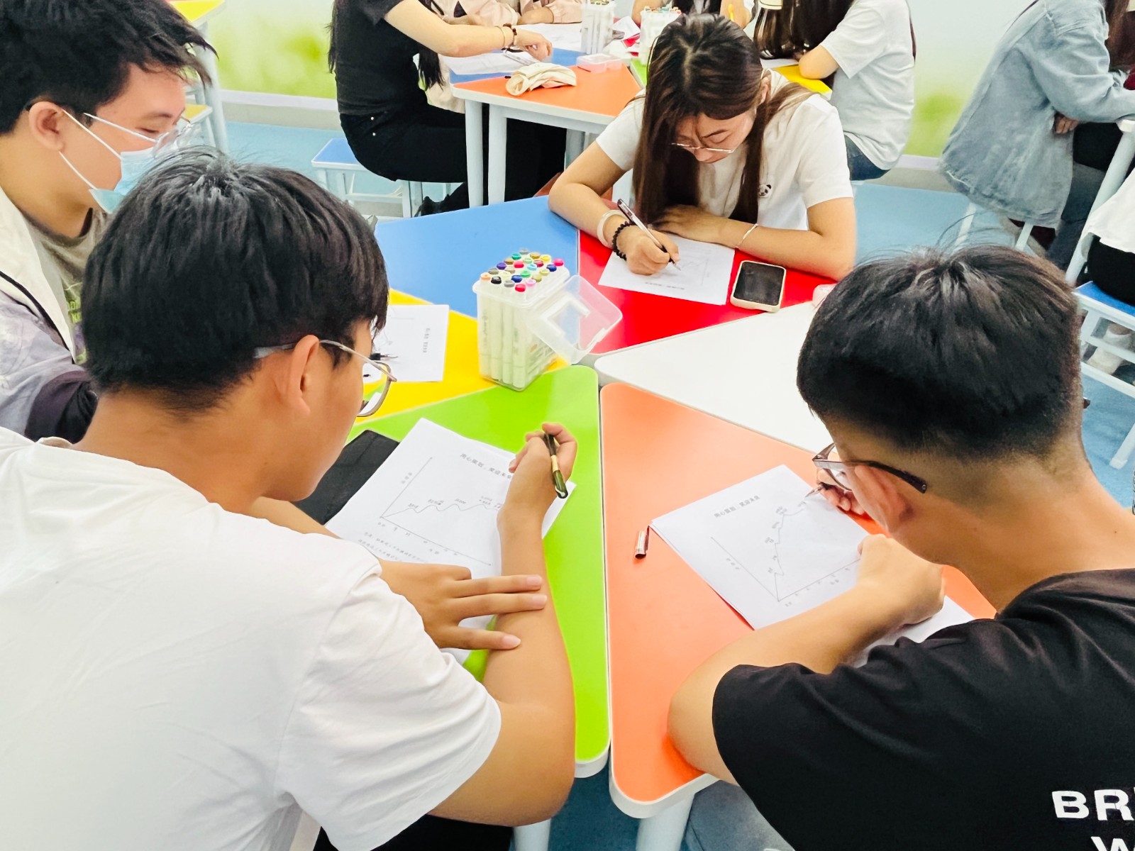 1715755087486858.jpg 1715755087486858.jpg