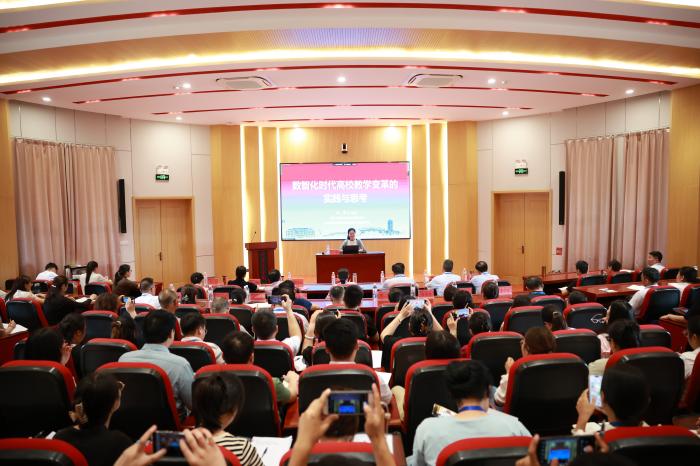 1724229365467248.jpg 照片-2024.08.19-冯菲2.JPG