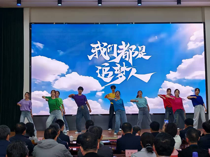 1744861698208309.png 图片3.png