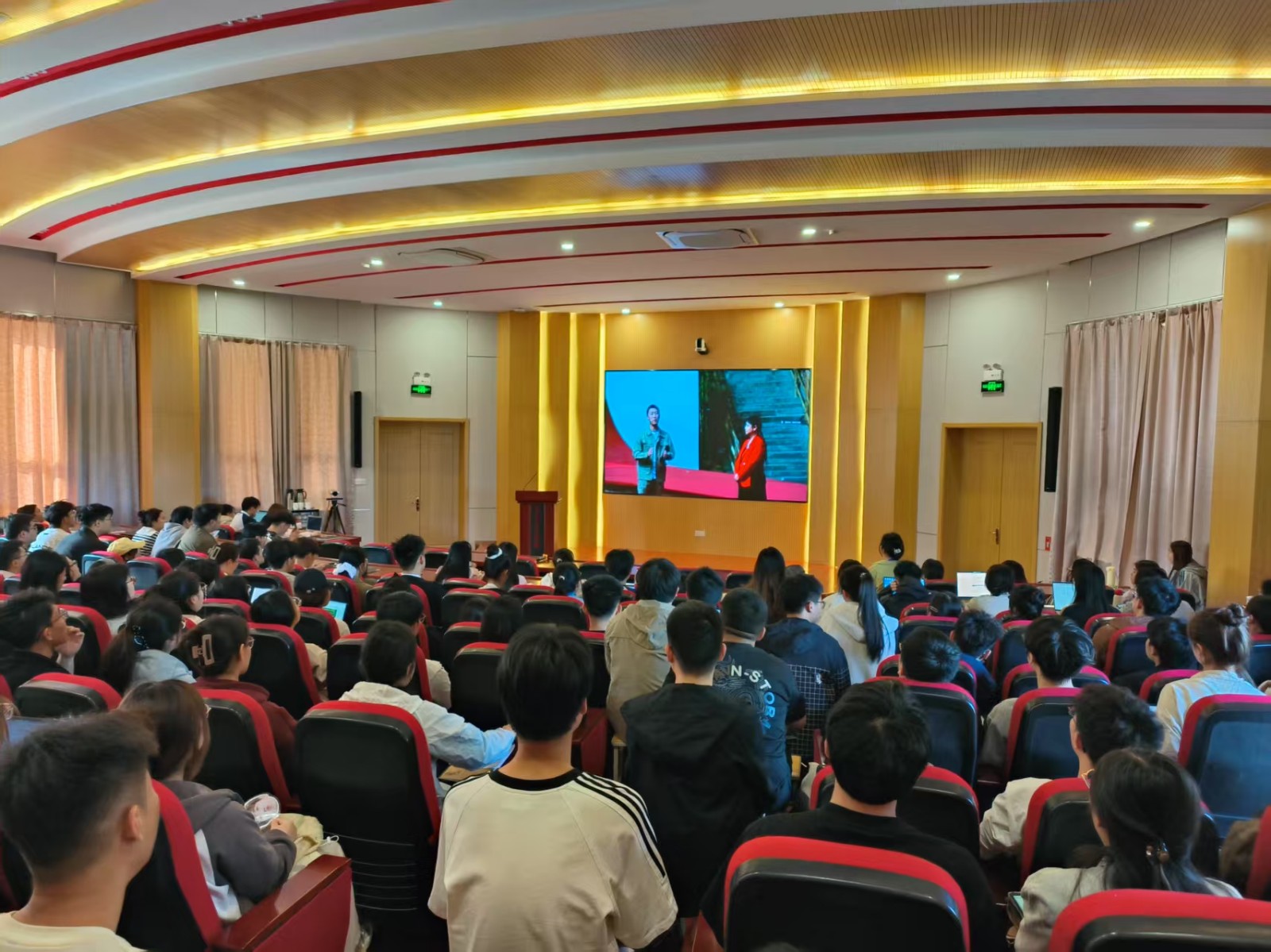 1745463890416615.jpg 1745463890416615.jpg