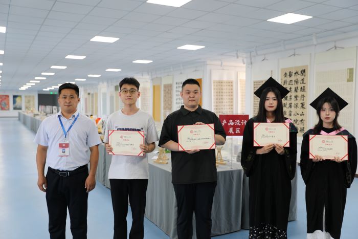 1749712966739760.jpg 85c1d3e0ae32127b0f7ee4d61b574dc.jpg